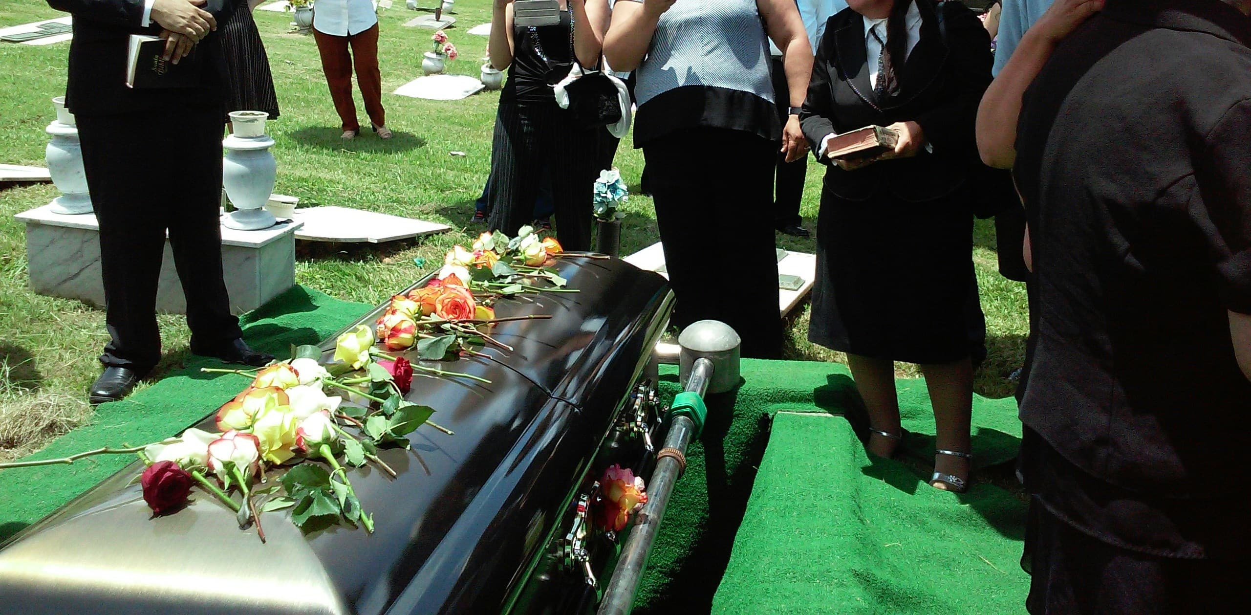 Bishop reiterates Church teaching on funerals, eulogies and cremation amid ‘irregular practices’